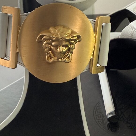 Versace Authentic Medusa Heels - Picture 4 of 7